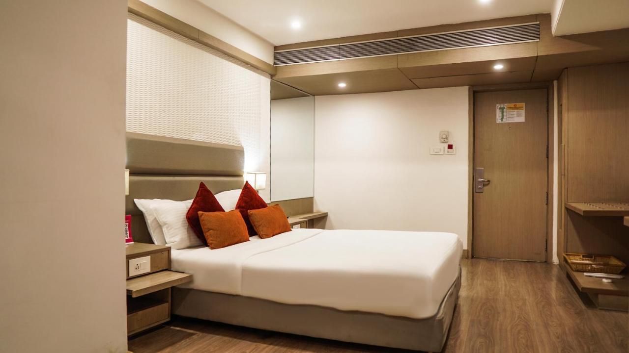Hotel Centre Point Нагпур Экстерьер фото