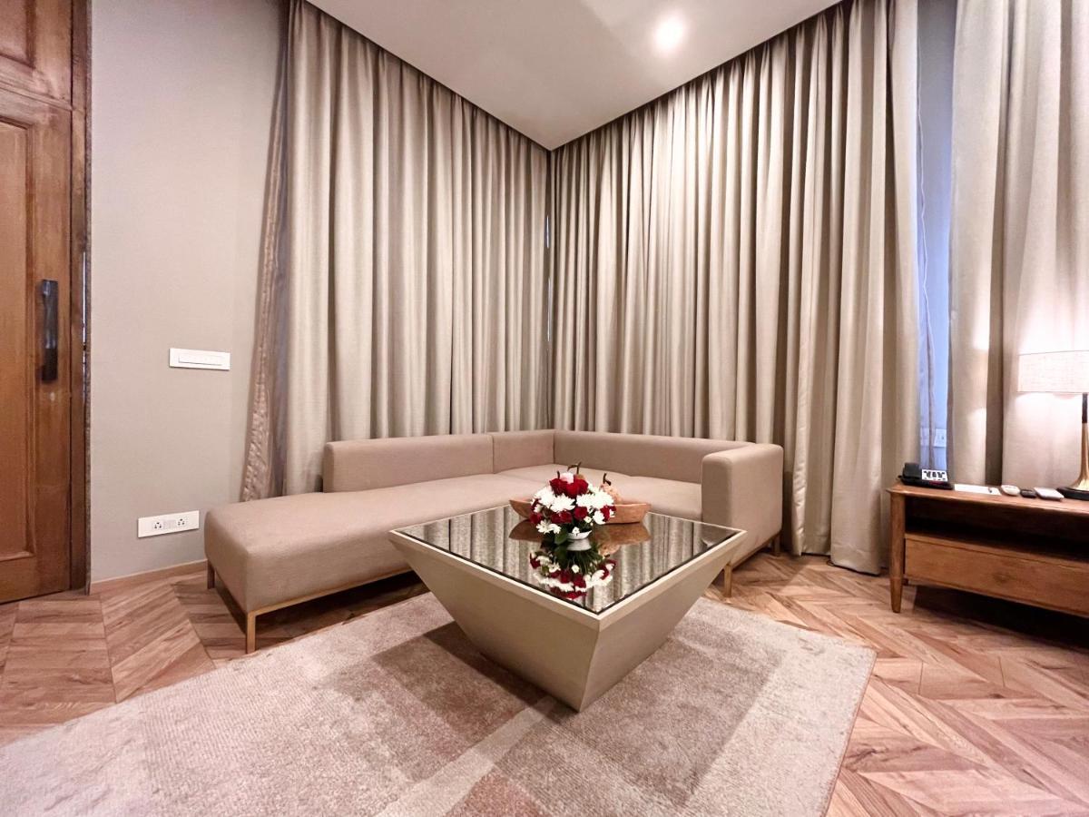 Hotel Centre Point Нагпур Экстерьер фото