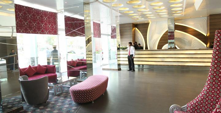 Hotel Centre Point Нагпур Экстерьер фото